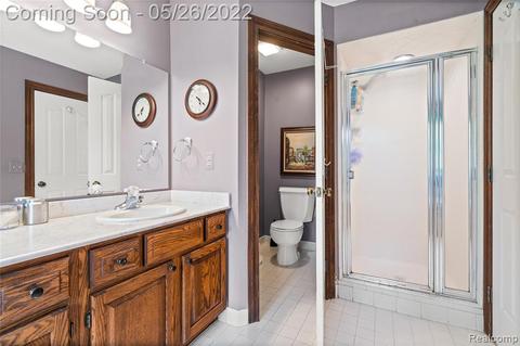 1782 Skyline Dr, Rochester Hills, MI 48306 33 Photos MLS