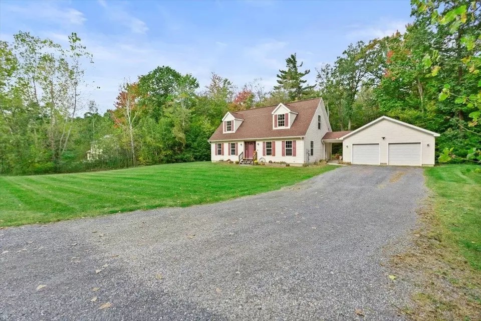 294 Hickory Hill Rd, Bennington, VT 05201 27 Photos Movoto