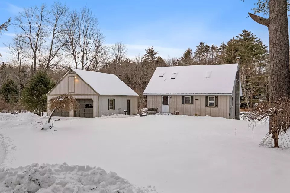 328 Crescent Lake Rd, Unity, NH 03603 38 Photos Movoto