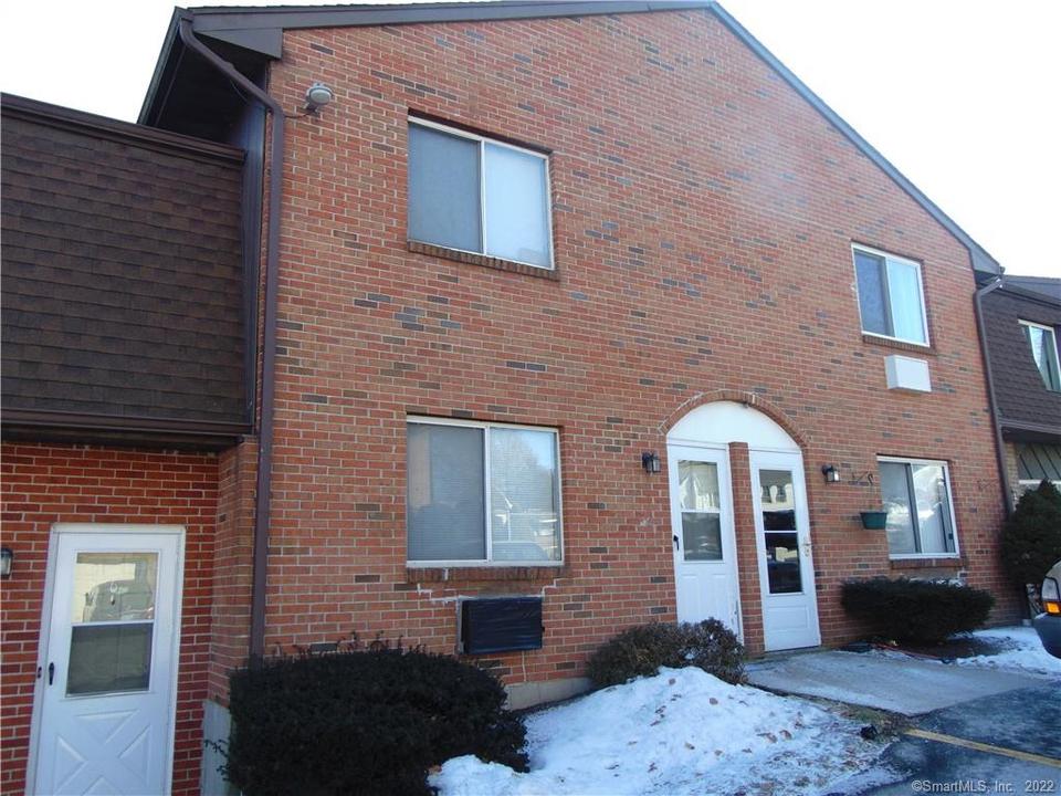 909 Hamilton Ave 4, Waterbury, CT 06706 1 photo MLS 170468247