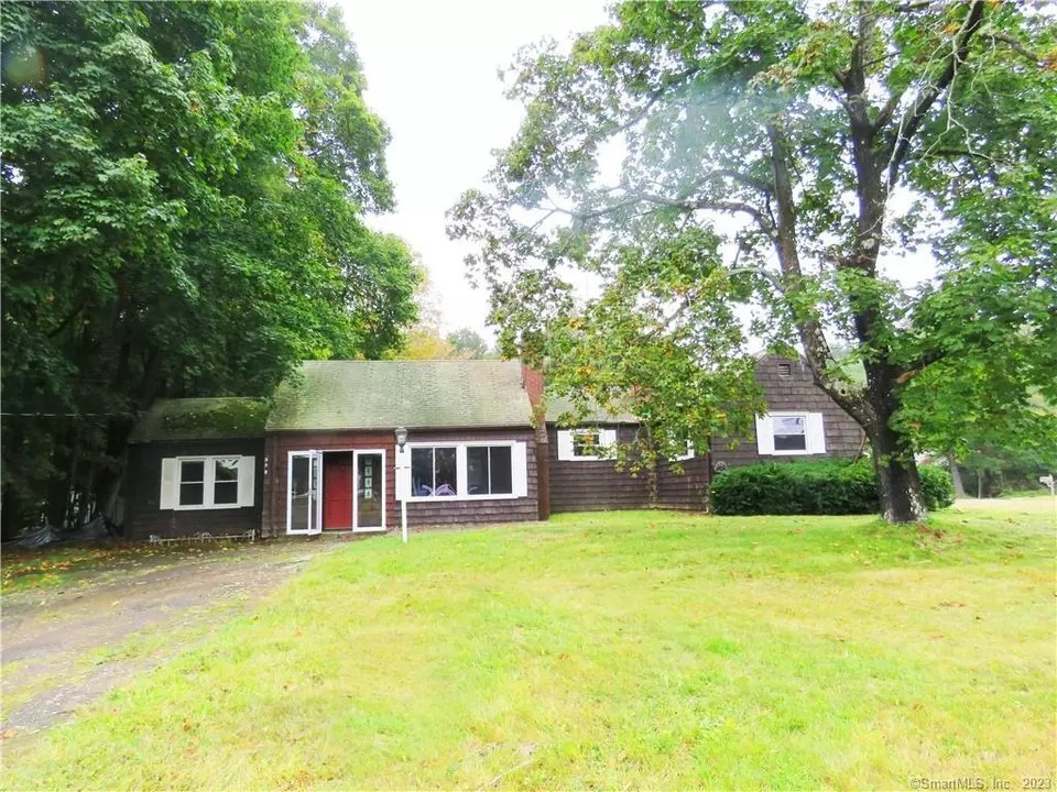 258 Unionville Ave, Plainville, CT 06062 20 Photos Movoto