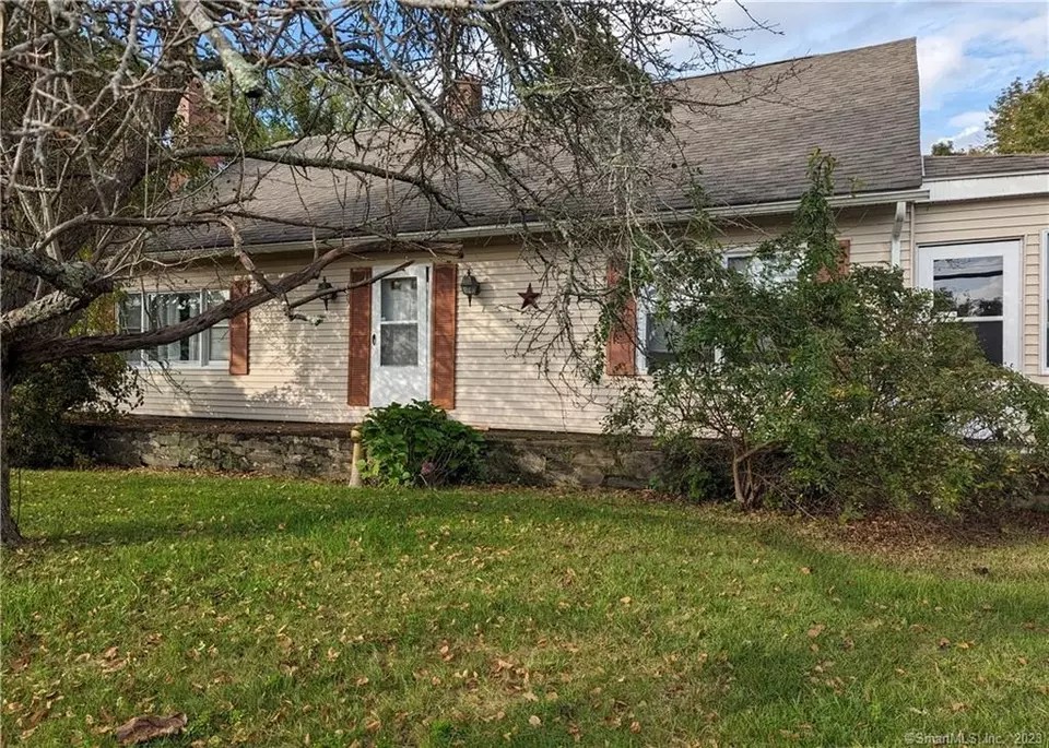 404 Voluntown Rd, Griswold, CT 06351 1 photo Movoto