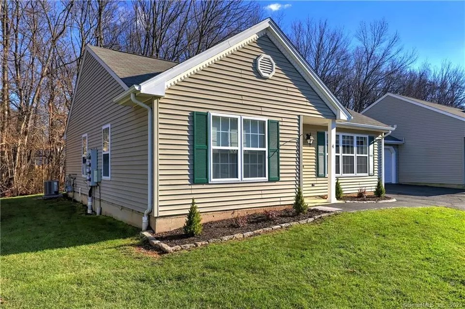 150 Forest Rd 4, Milford, CT 06461 35 Photos Movoto