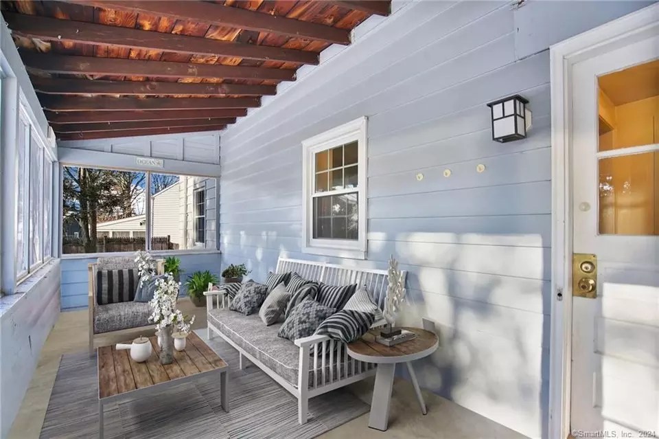 39 Gifford Rd, West Hartford, CT 06119 34 Photos Movoto