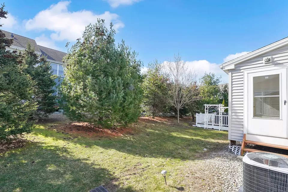 65 Bridlewood Ln 65, Vernon, CT 06066 33 Photos Movoto