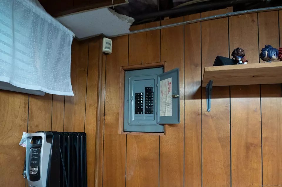 125 Tredeau St, Hartford, CT 06114 22 Photos Movoto