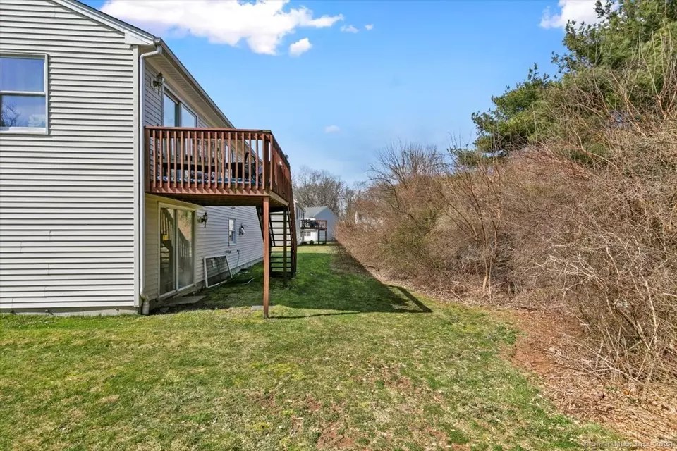 38 Silver Sands Rd, East Haven, CT 06512 16 Photos Movoto