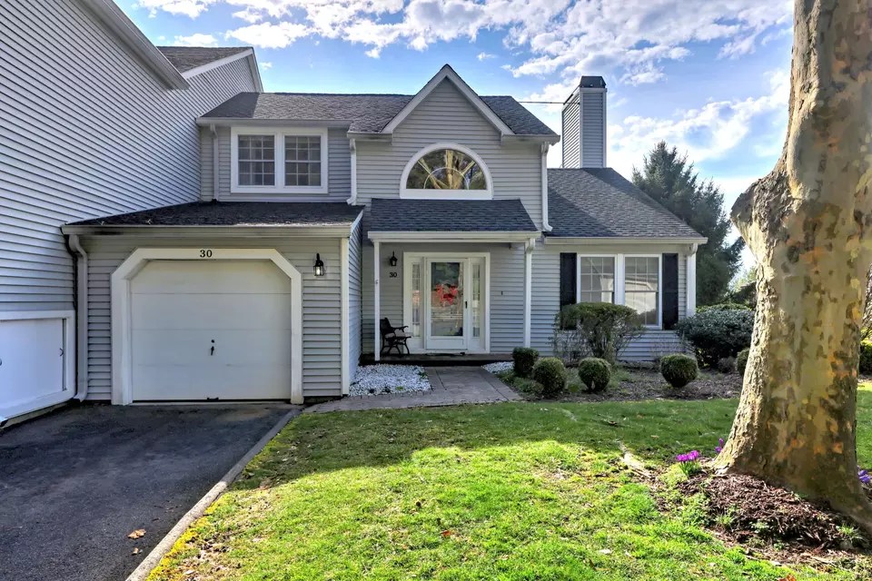 30 Rivendell Dr 30, Shelton, CT 06484 32 Photos Movoto