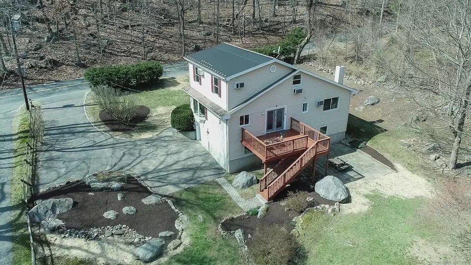 118 Nashville Rd, Bethel, CT 06801 36 Photos Movoto