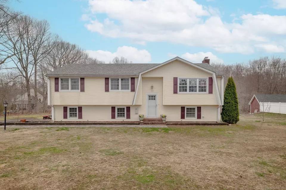 132 Tripp Rd, Ellington, CT 06029 40 Photos Movoto