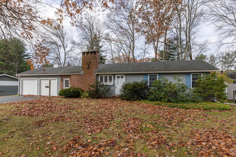 16 Dearborn Dr, Cape Elizabeth, ME 04107 1 photo Movoto