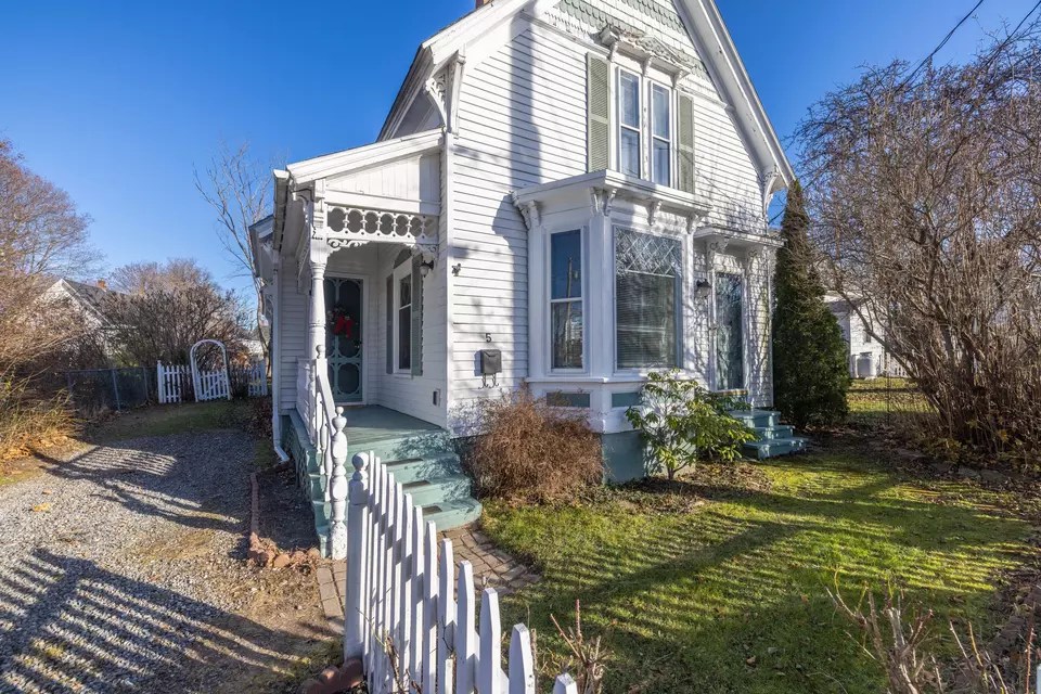 5 Purchase St, Rockland, ME 04841 56 Photos Movoto