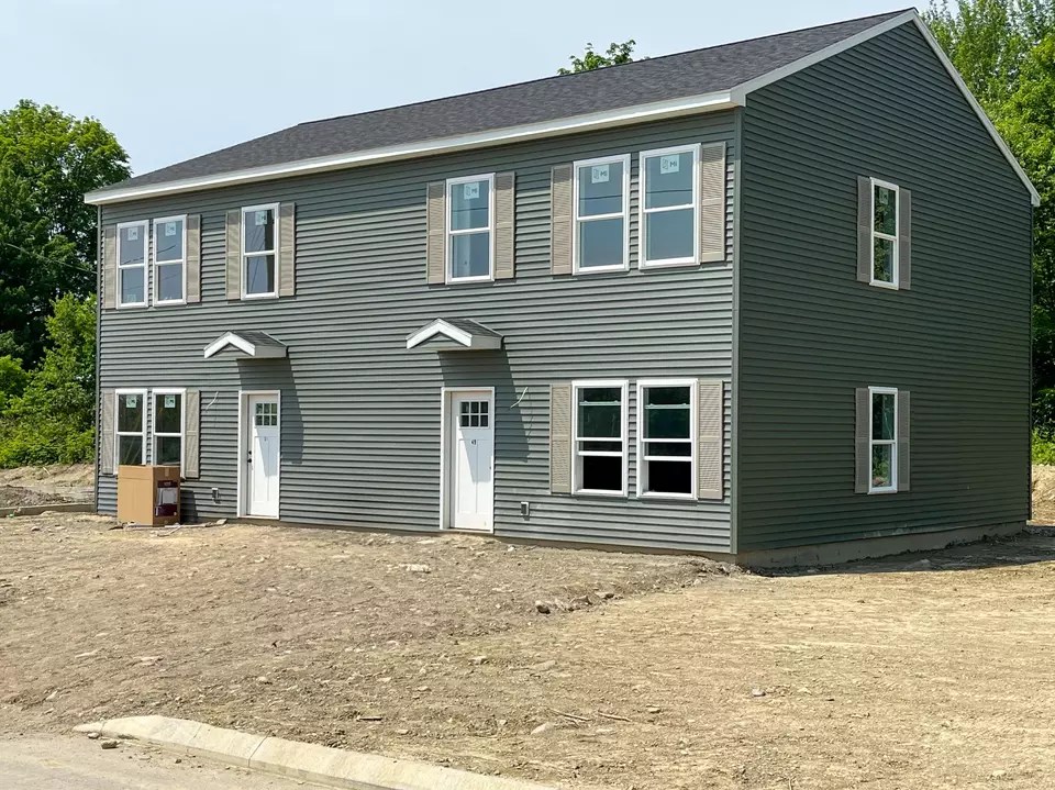 71 Wildwood Dr, Bangor, ME 04401 31 Photos Movoto