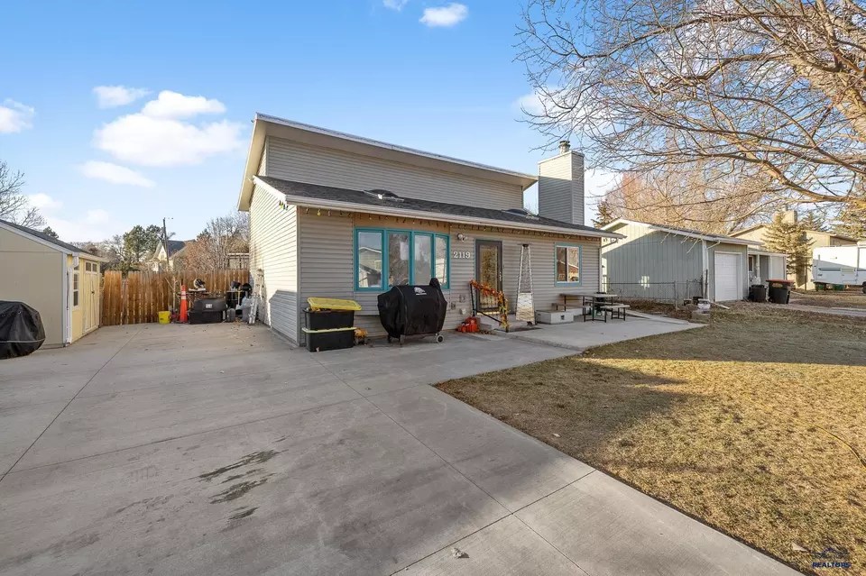 2119 Russet Ln, Rapid City, SD 57703 19 Photos Movoto