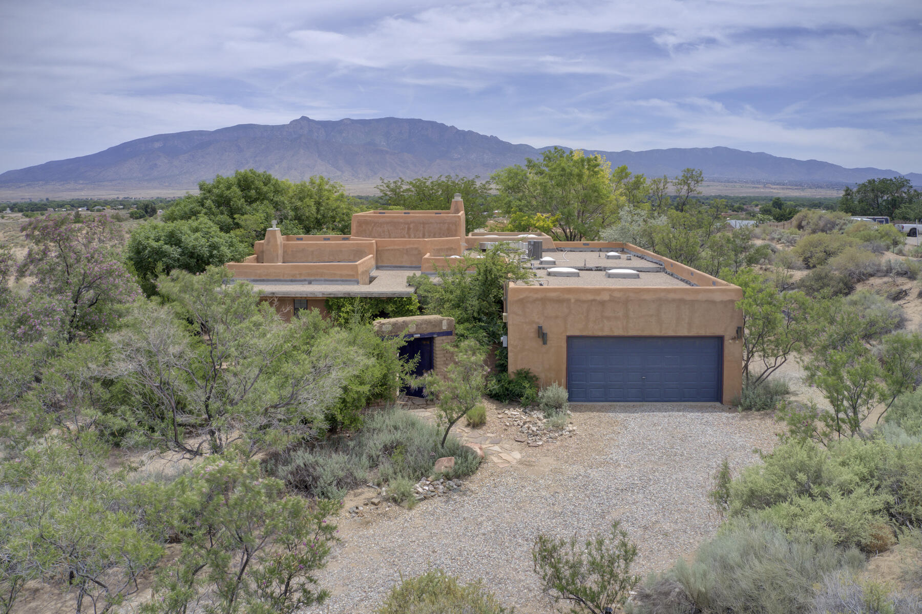 1735 Camino De La Tierra, Corrales, NM 87048 Movoto