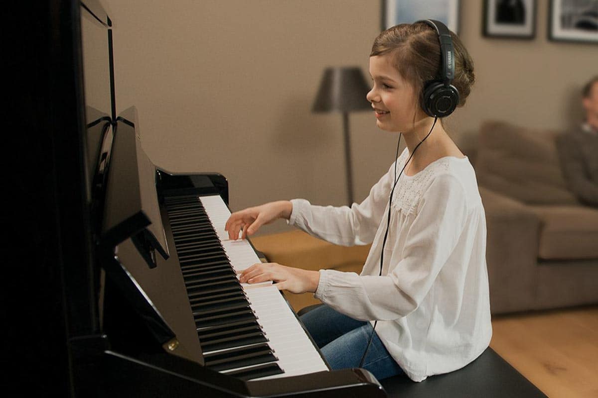 Practicing Piano With Headphones Benefits Choosing A Pair Tips