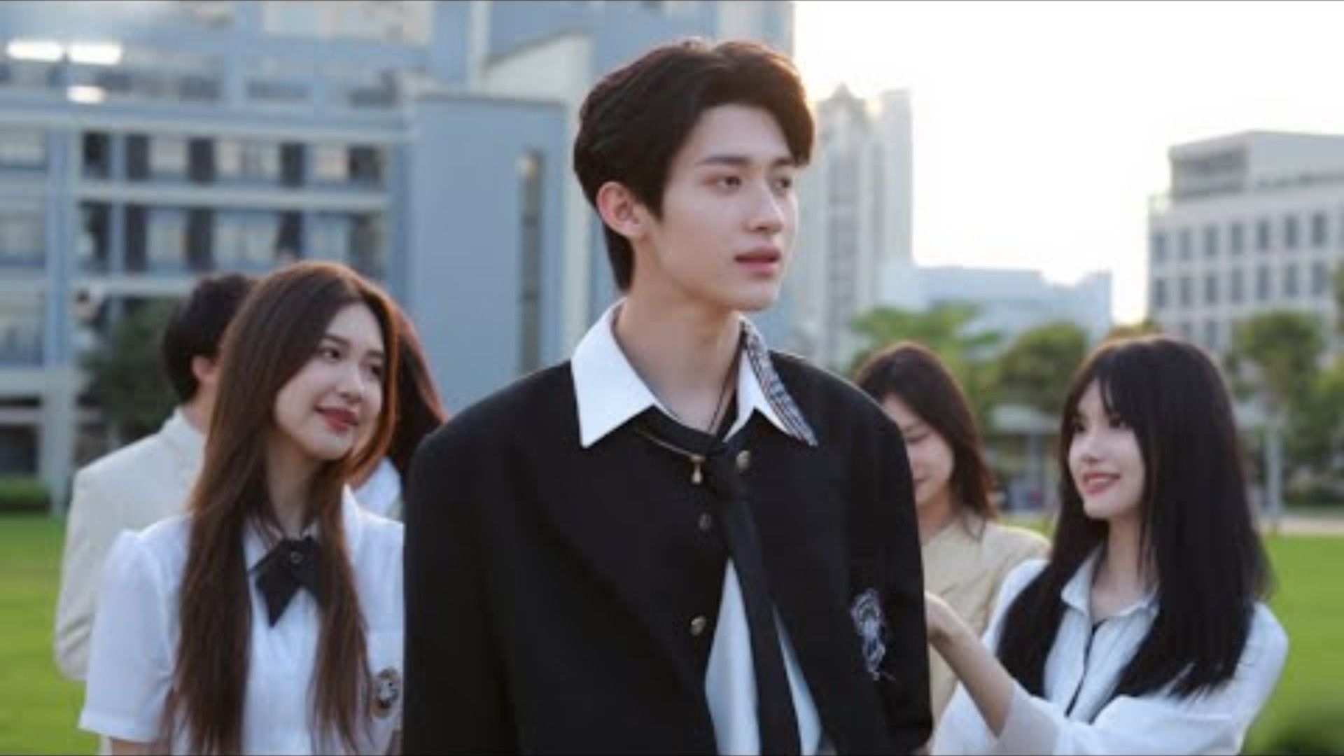 [INDO SUB] Aku Diam-Diam Menyukaimu Selama Tiga Tahun, Tapi Duniaku Kecil…