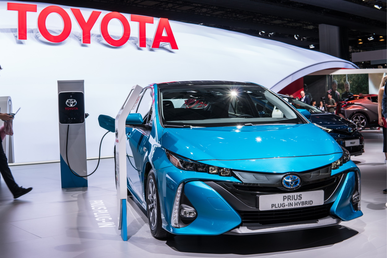 Toyota dévoilera un véhicule rechargeable en 10 minutes l’an prochain