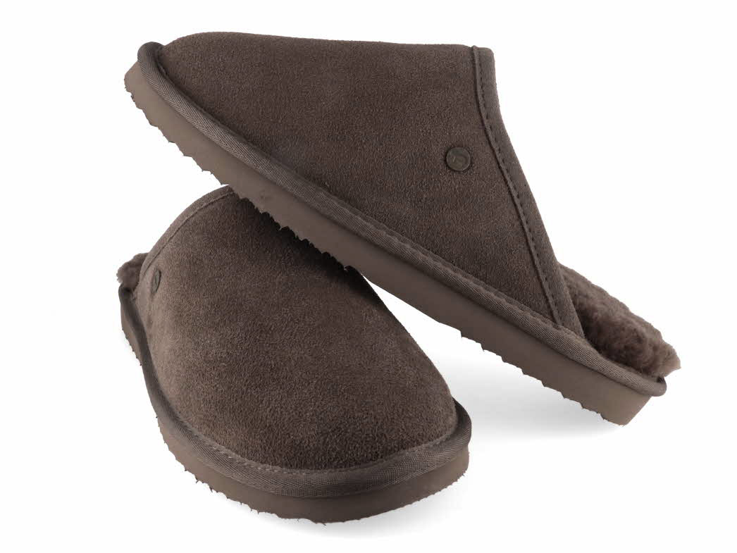 WARMBAT Men Suede Slippers Classic, Pebble Free US