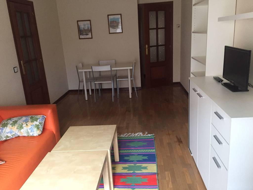 Alquiler Piso Ciudad Real. Piso de dos habitaciones en Calle plaza