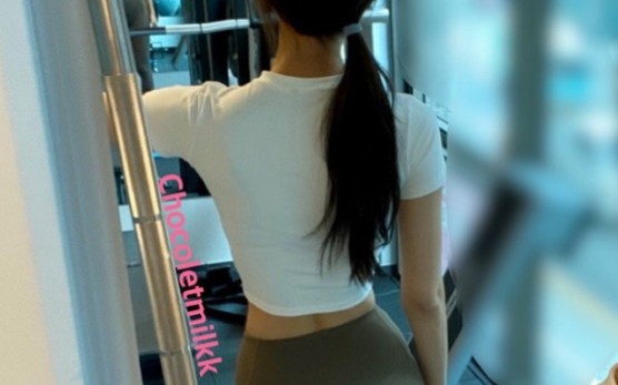 韩国女网红chocoletmilkk巧克力牛奶的OnlyFans付费视频什么意思_即时尚