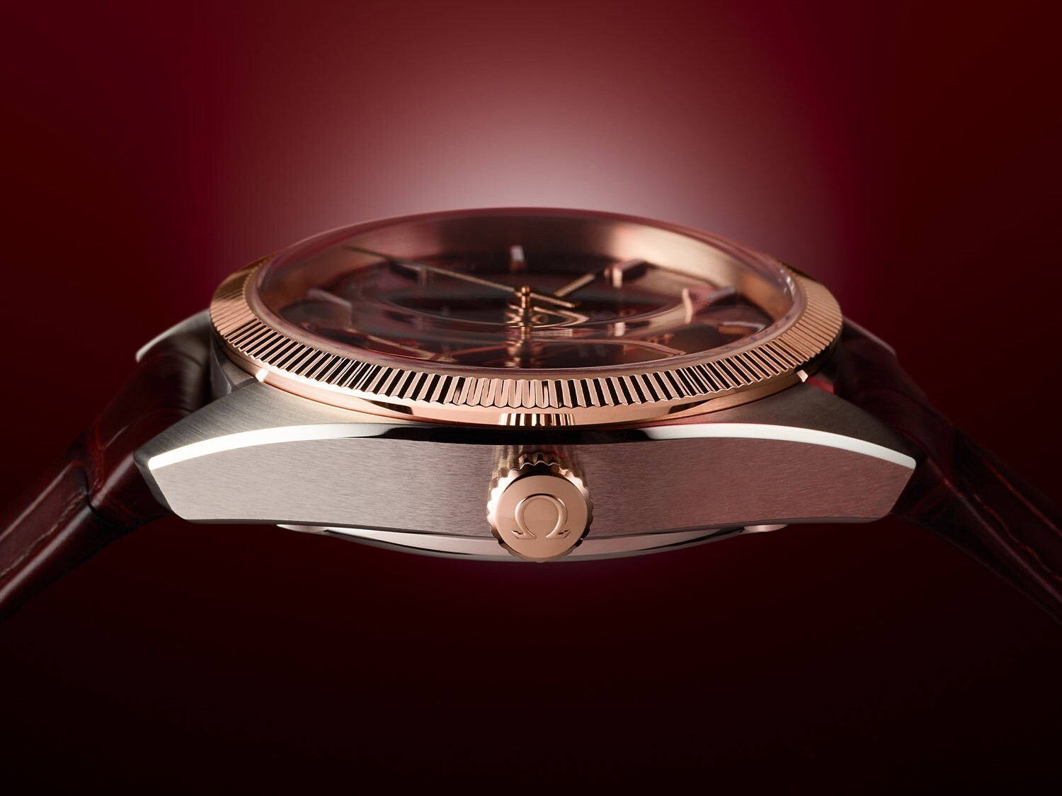 『新表』OMEGA 推出3款 Globemaster Annual Calendar 年历腕表：绿色、酒红色、全 Sedna 金