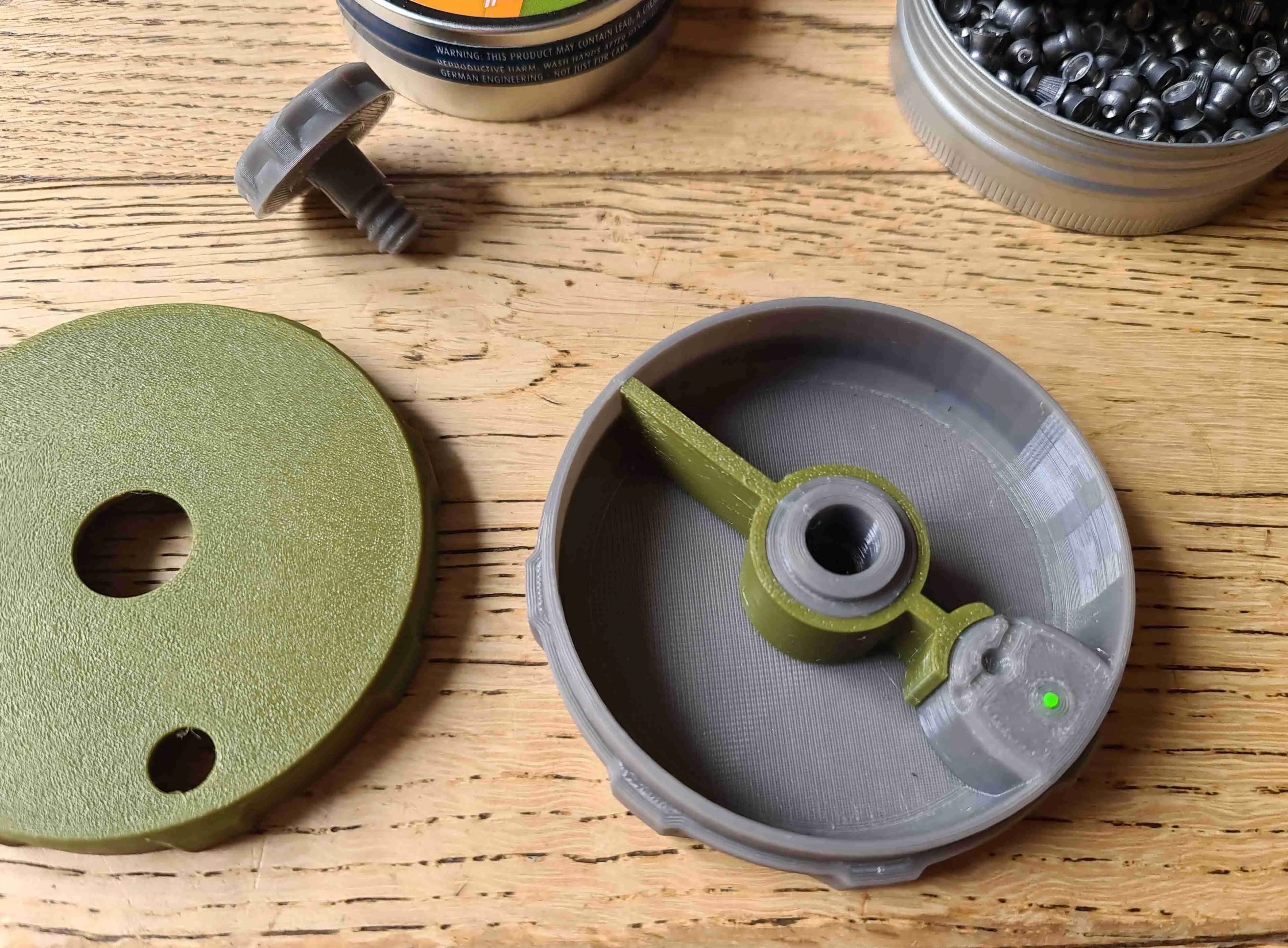 Airgun Air Rifle Pistol .177 .22 Pellet Tin Dispenser Holder 3D