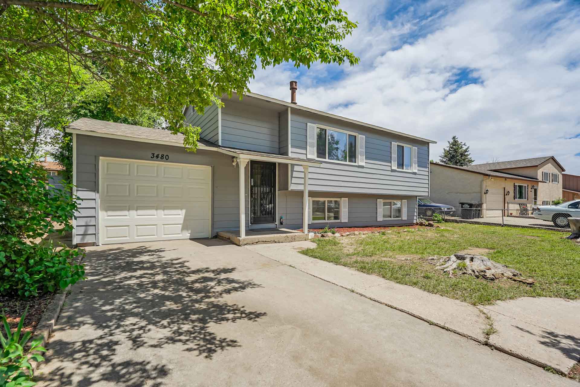 3480 Colony Hills Rd presented by Skip Raynor FēD