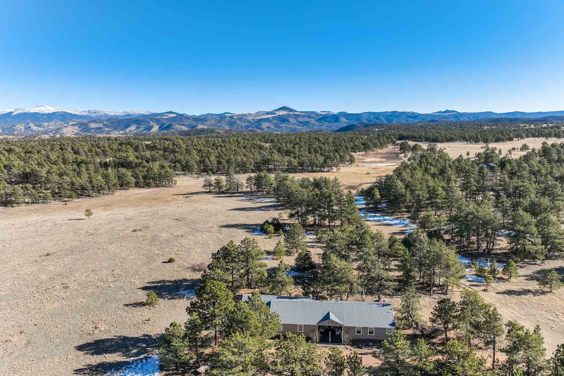 1190 Doe Valley Rd presented by Dan Sullivan FēD