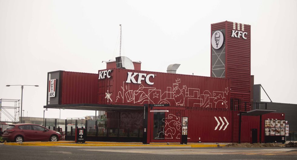Picale.mx KFC ABRIÓ UNA SUCURSAL HECHA CON CONTENEDORES RECICLADOS