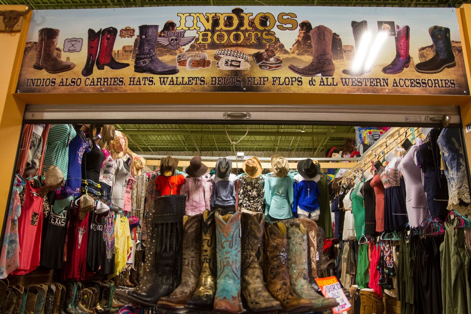 Indios Boots PicaPica Plaza