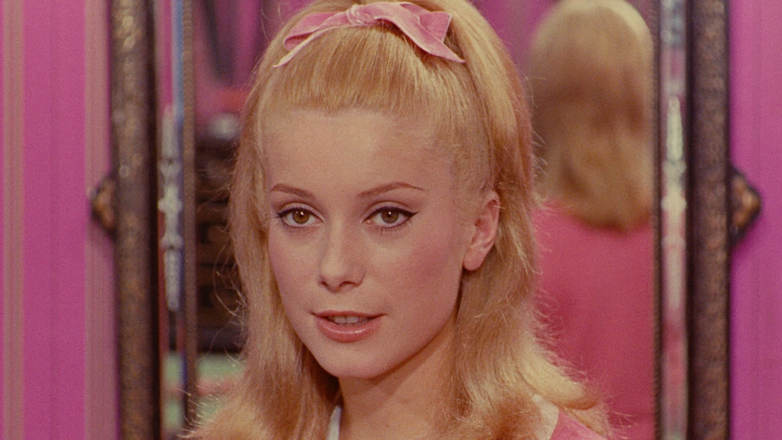 The Umbrellas of Cherbourg Picture Image Abyss