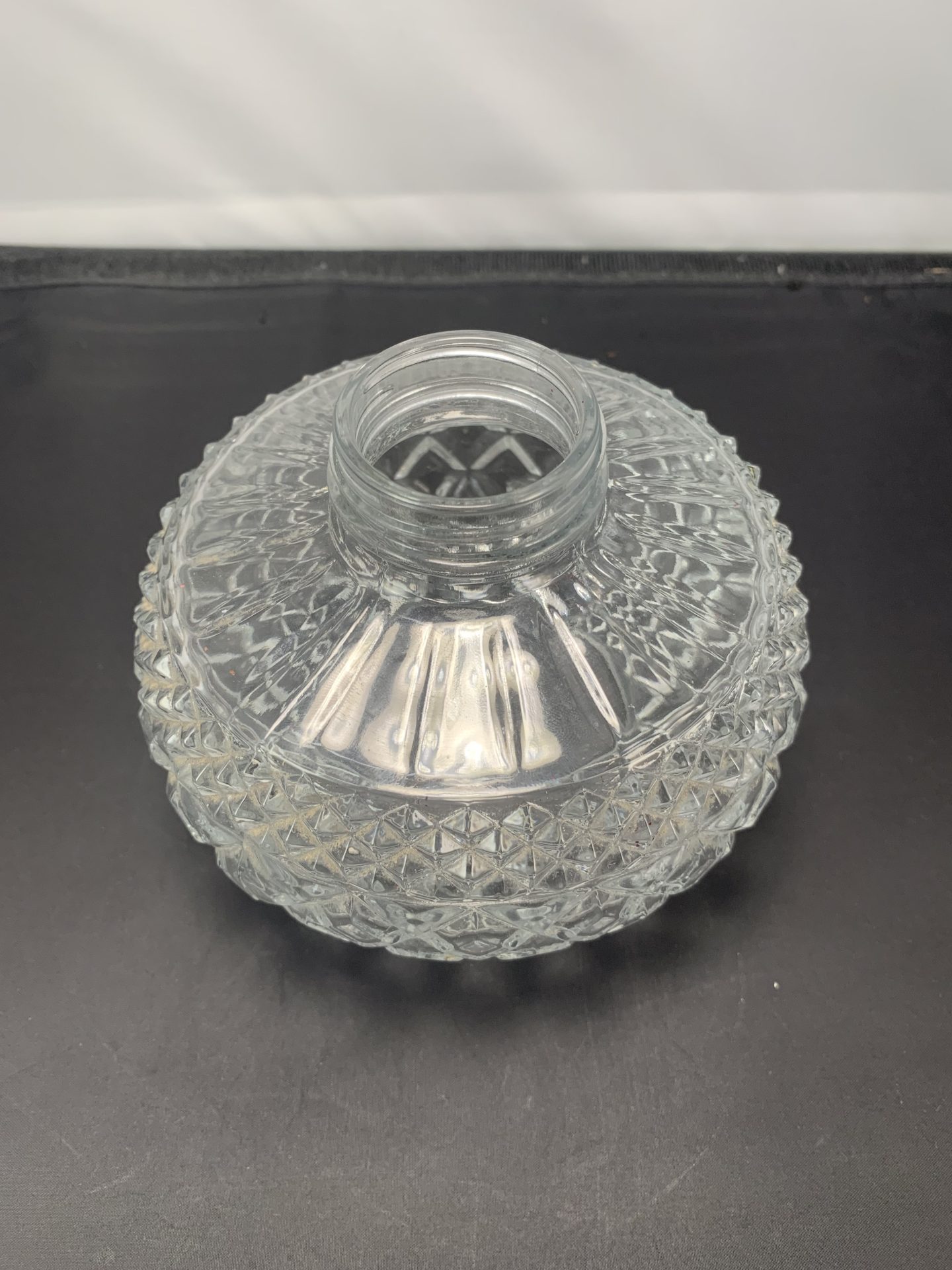 Oil Lamp Reservoir Picker Place