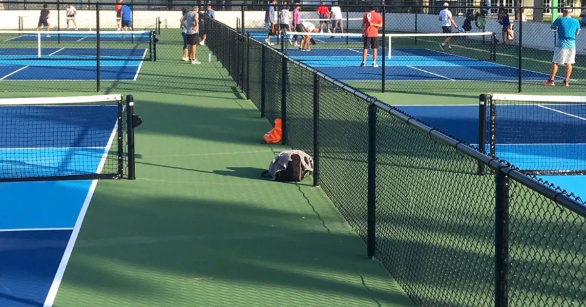 Holiday Park Pickleball Courts in Fort Lauderdale