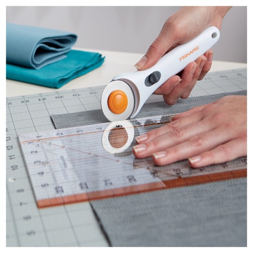 How to Use a Rotary Cutter {Safely & Effectively!} Pickled Barrel