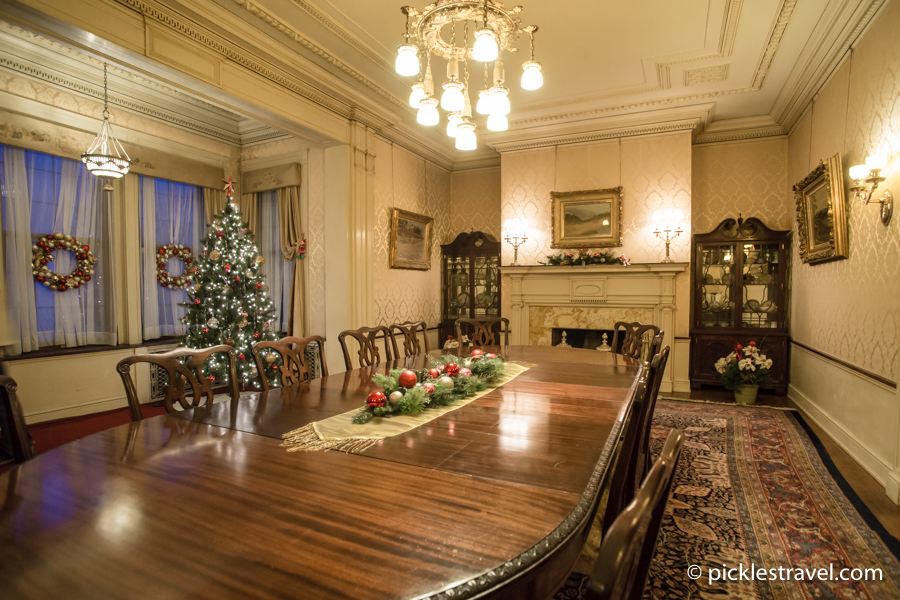 Glensheen Hosts Community Day Before Taking Down Xmas Decorat…