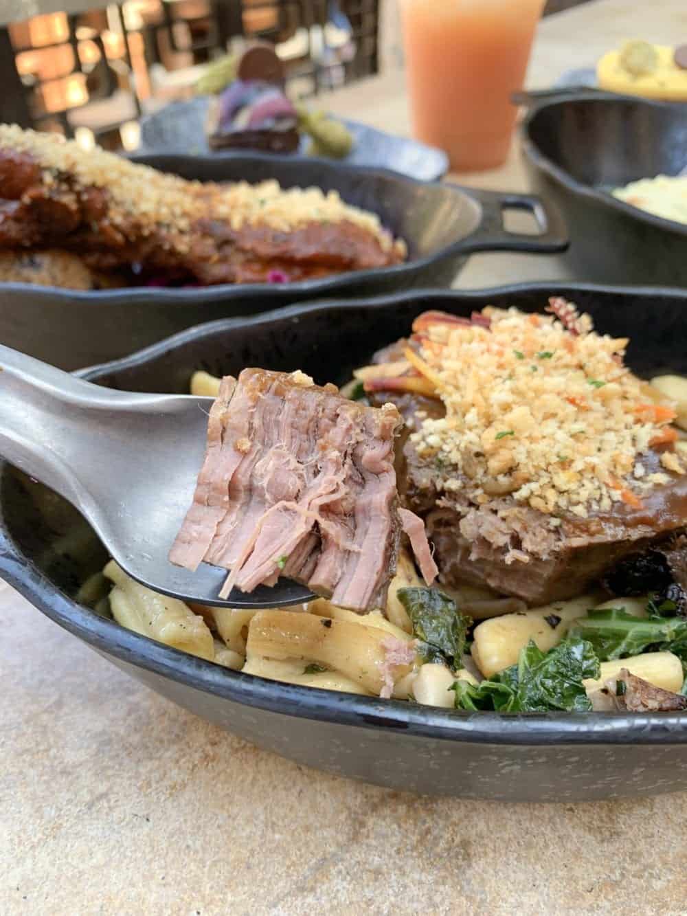 What To Eat at Docking Bay 7 Star Wars Galaxy's Edge Star Wars Land!