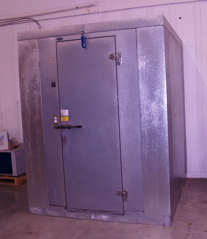 Used NorLake 6 Ft x 6 Ft WalkIn Cooler W Top Mount Refrig Pkg