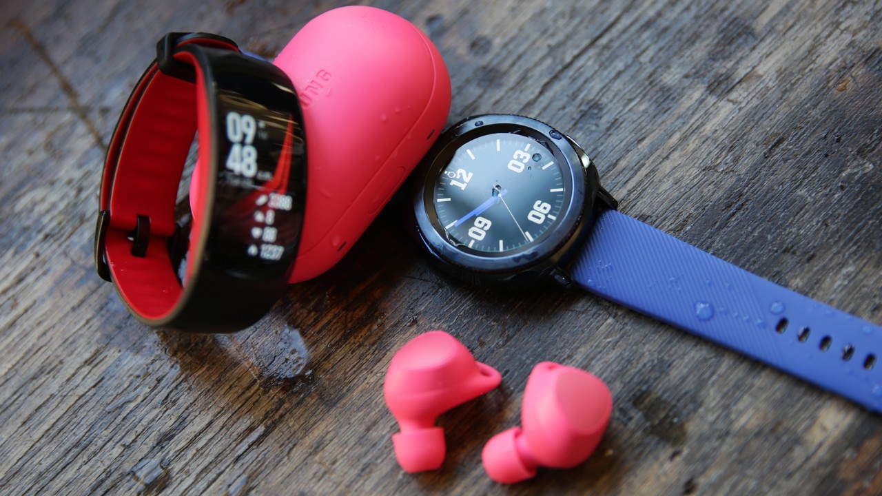 SportWearables Samsung Gear Sport, Fit2 Pro und IconX 2018