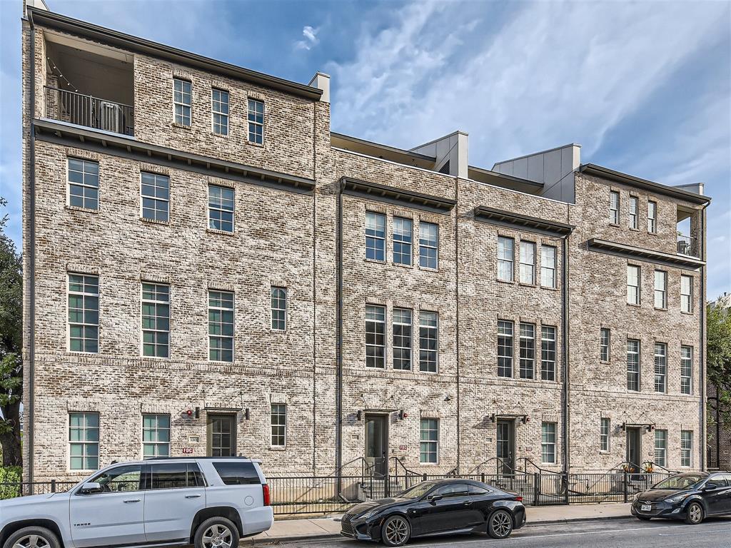 1203 Town Creek Dr, Austin, TX 78741