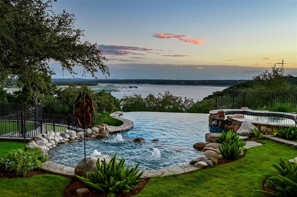 17703 Breakwater Dr, Jonestown, TX 78645