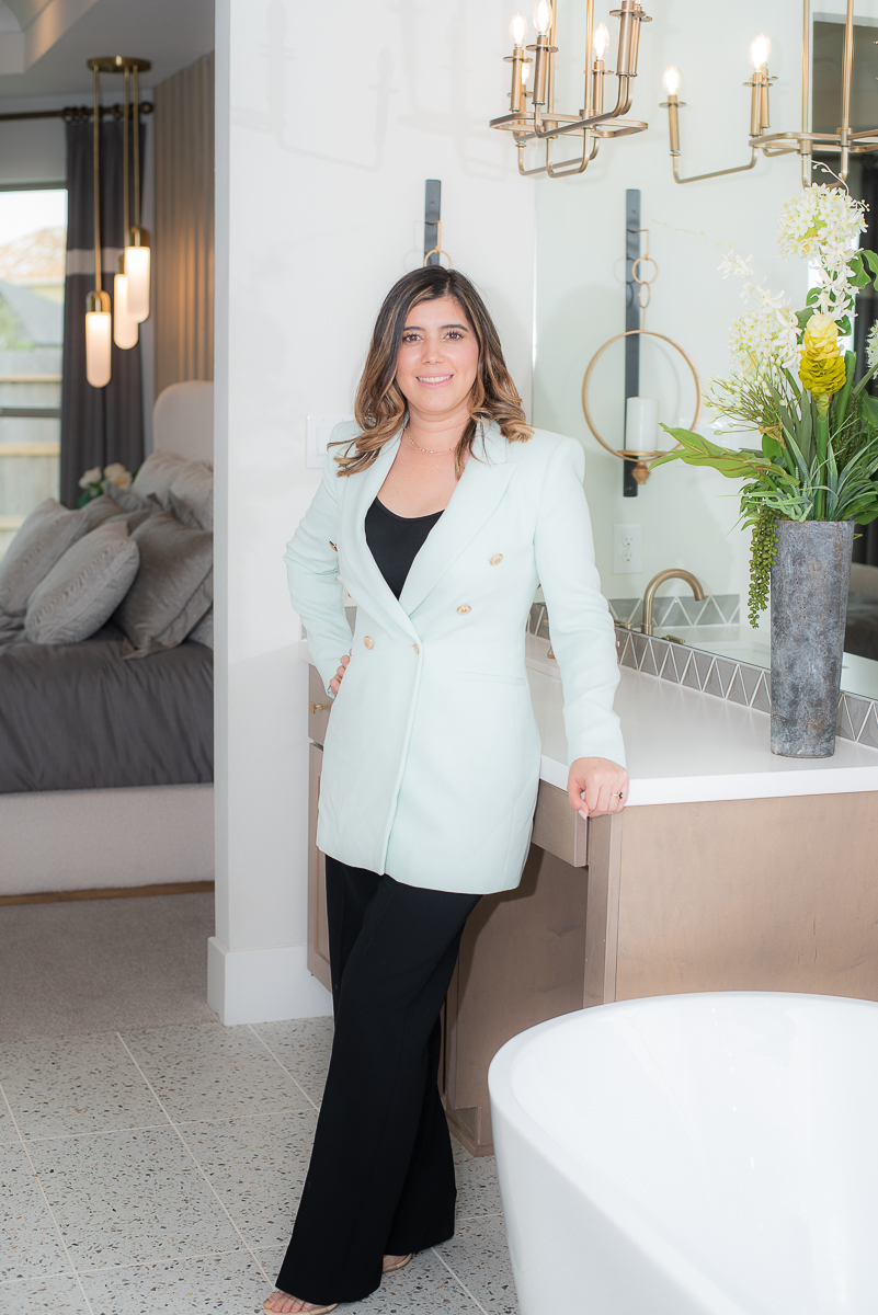 Maria Isabel Serna, REALTOR® Houston, TX 77055
