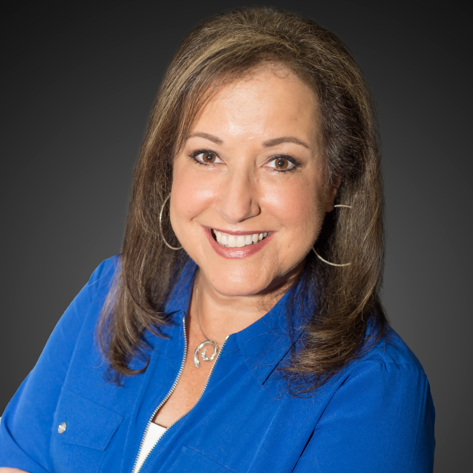 Jennifer Henry, REALTOR® Mont Belvieu, TX 77580 with Gold Luxe Realty