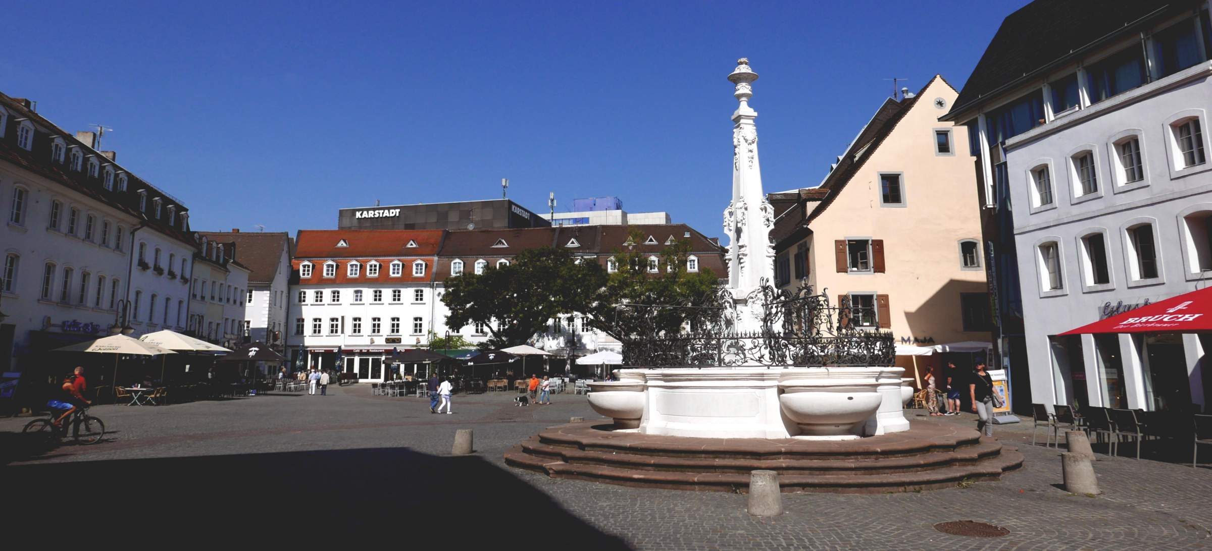 Sankt Johanner Markt Hihawai.de, Sankt Johanner Markt, Saarbrücken