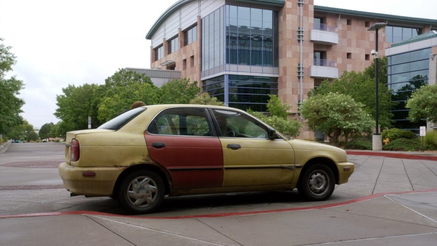 1998 Suzuki Esteem in "Better Call Saul, 20152020"