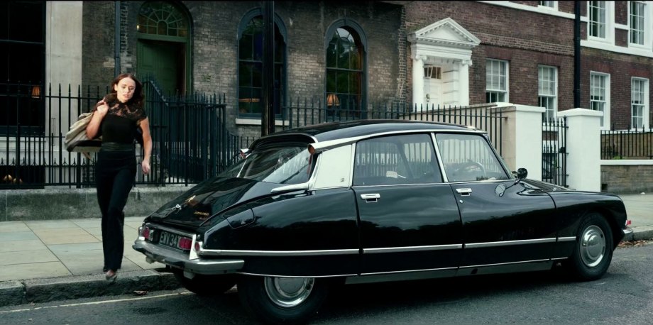 1973 Citroën DS 20 Pallas in "Transformers The Last Knight