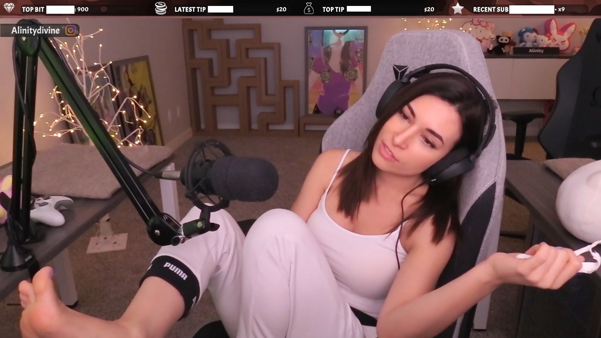 Alinity's Feet - I piedi di Alinity - Celebrities Feet 2023