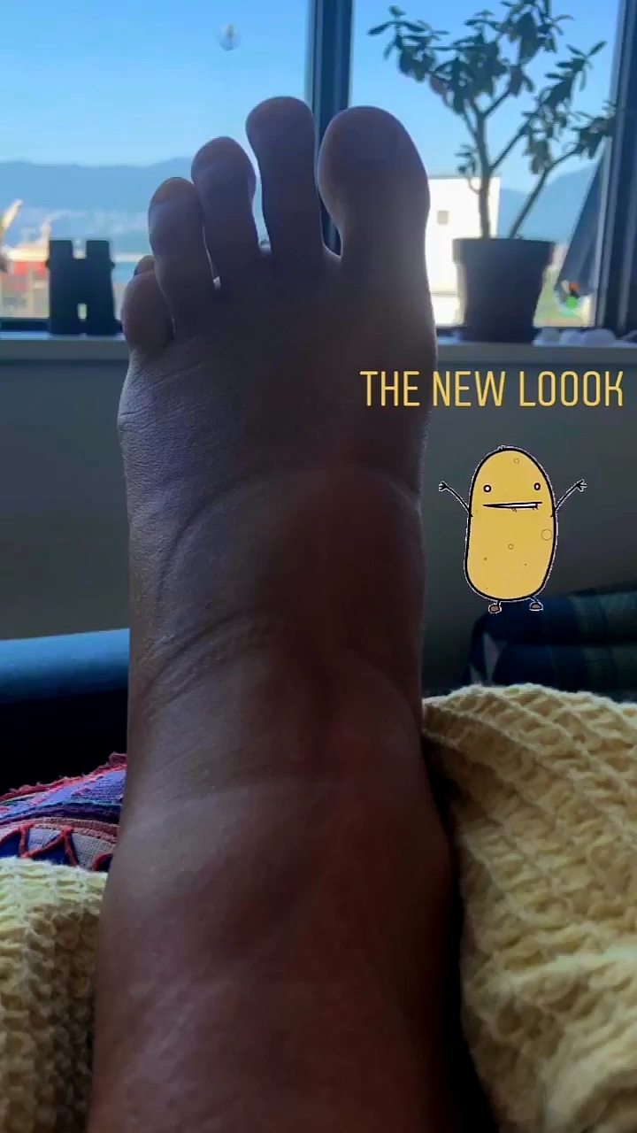 Ashleigh Ball's Feet