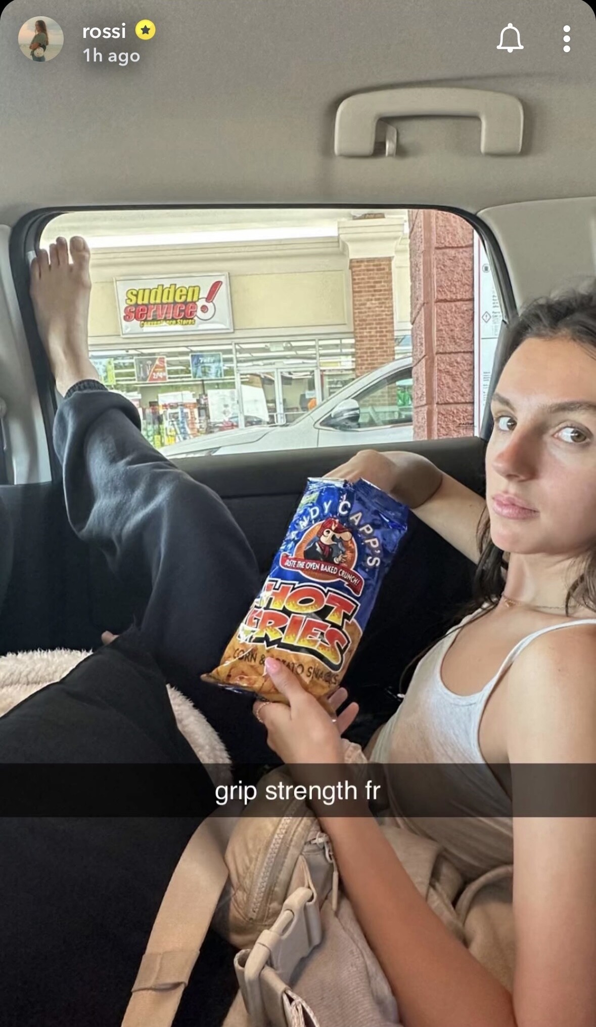 Savannah Rae Demers's feet