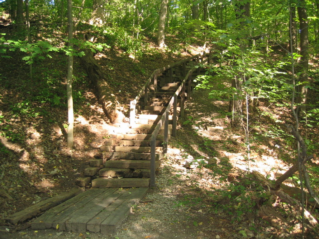 Waukegan, IL Bowen Park the park trail on the east side photo